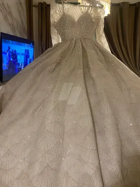 فستان زفاف