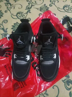 Jordan 4
