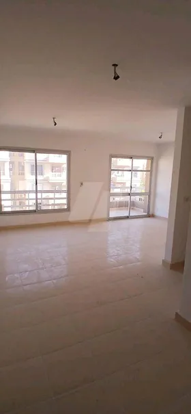 شقه للبيع في مدينتى 