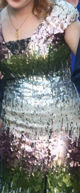 فستان قشر سمك سواريه 