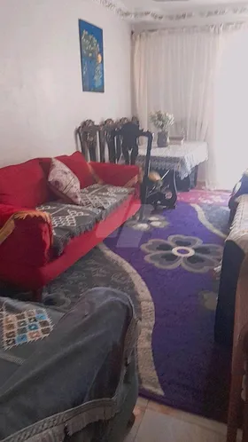 للبيع شقه 110 متر موقع متميز غير مجروحه نهائى خطوتين لمترو كلية الزراعه والكورنيش وجهه بحرى 