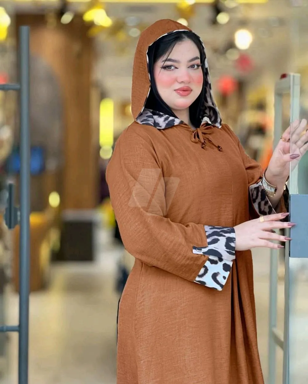 https://4swapp.azureedge.net/4swapp/media/cover/638912312694578540/f814b03e-37cf-4c90-828f-739fe47961c9