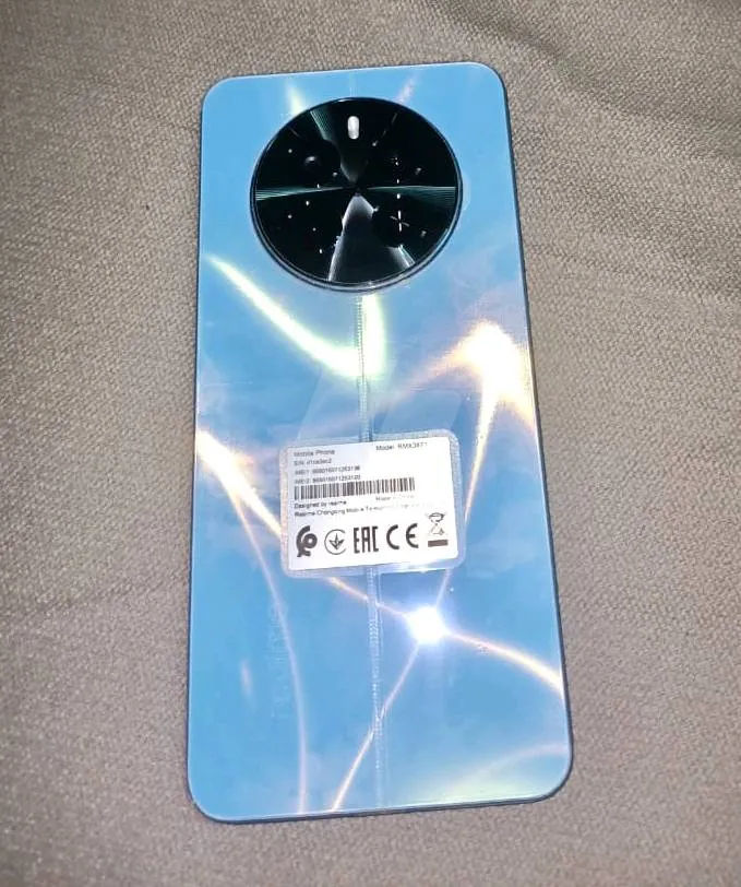 https://4swapp.azureedge.net/4swapp/media/cover/638916666321705772/13dec15f-dbea-4f96-bb83-d676dc830157