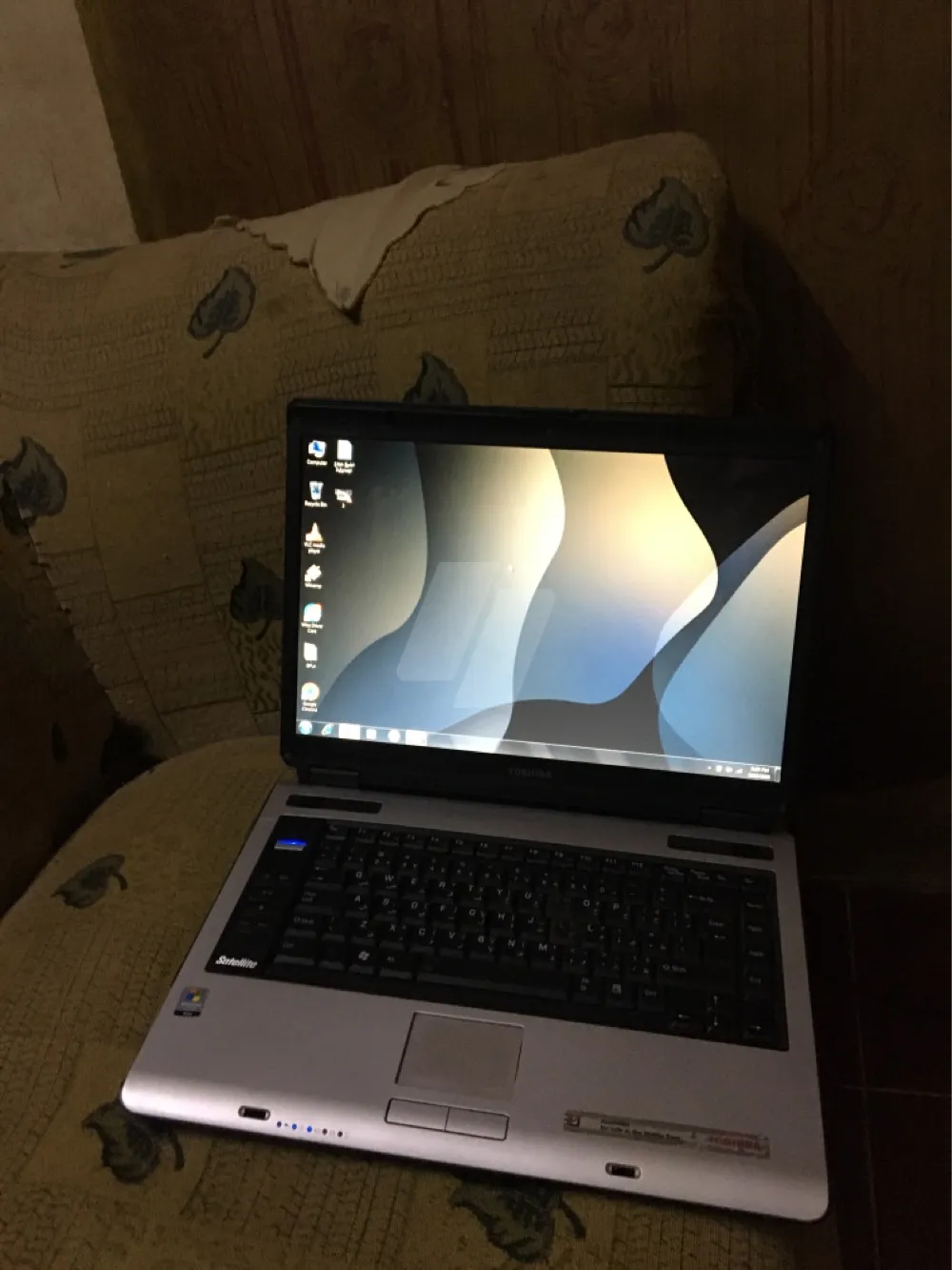 https://4swapp.azureedge.net/4swapp/media/cover/638917467822770311/59b625a0-4057-4d42-b5ee-503bc4ed0521