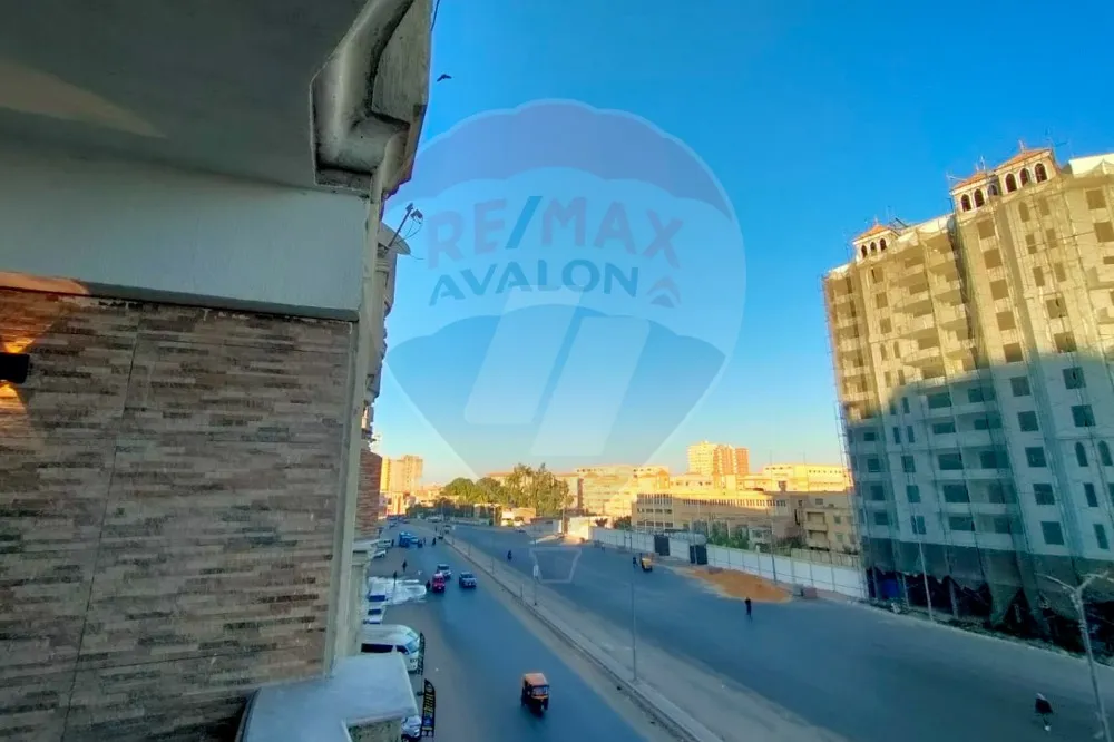 https://4swapp.azureedge.net/4swapp/media/cover/638925022700925524/2e41a56c-aa22-423e-8761-482781f0e795