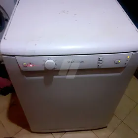 غساله أطباق اريستون ايطالي   