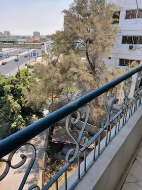 شقة للبيع ، مصر الجديدة ، تقاطع الحجاز مع عبد الحميد بدوي 190 م
