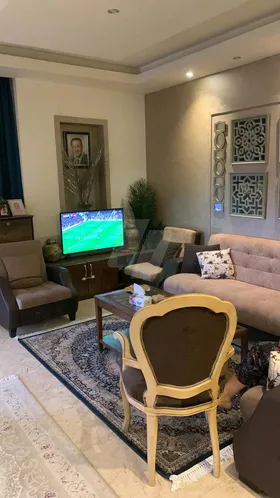 شقة للبيع في المستثمرين الجنوبية كمبوند المستشارين