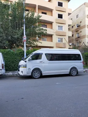 Toyota Hiace 2015