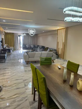 فرصة للسكن الراقى شقة فخمة مفروشة للايجار المهندسين  امام نادى الزمالك