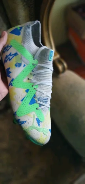 football shoes 