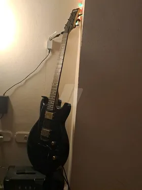 اليكتريك جيتار 