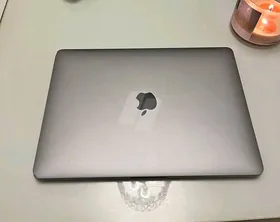 ماك بوك برو موديل 2016 , حجم الشاشه 15 بوصه -بصمه touch bar 