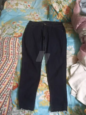 بنطلونات جينز مستعمله 