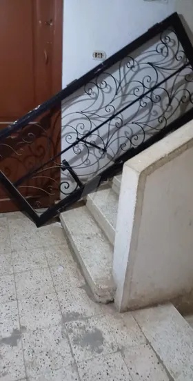 باب حديد جديد 