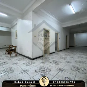 مقر اداري للايجار 400م - ميامي -خطوات من البحر