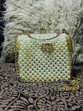 شنطة سواريه