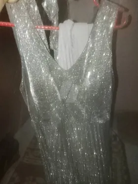 فستان سوارية