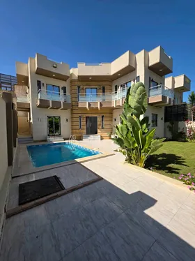 فيلا للبيع في كينج مريوط الاسكندريه 