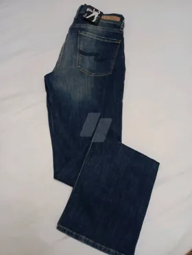 بنطلون جينز 