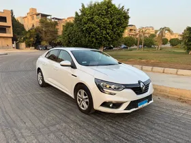  Renault _ Megane _ 2020