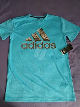 Adidas T-shirt 