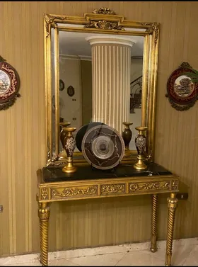 كونسول ذهبي 