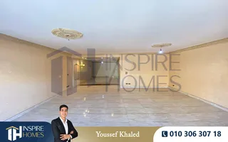 شقة للإيجار 300م ستانلي ( خطوات من البحر )