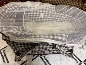 سرير أطفال وكار سيت