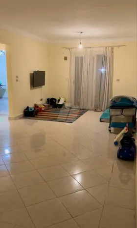 شقه للايجار فاضي  كمبوند جاردينيا سيتي مدينه نصر دهان جديد 