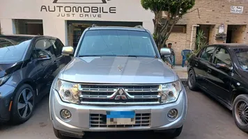 Mitsubishi _ Pajero 2009