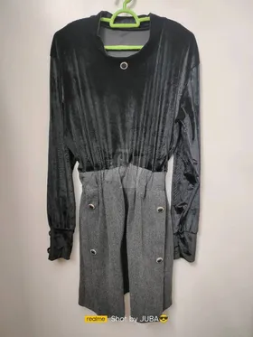 طقمين حريمى