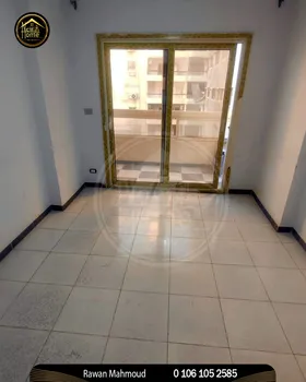 شقه 150م للبيع بميامي