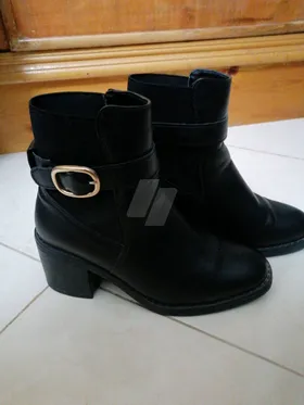 DEJAVU ankle boot بوط من ديجافو