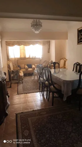 شقه للبيع في العجمي ابو يوسف الكيلو 19.5 بشارع مدارس أجياد 