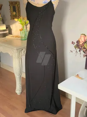 used black dress|فستان أسود للبيع
