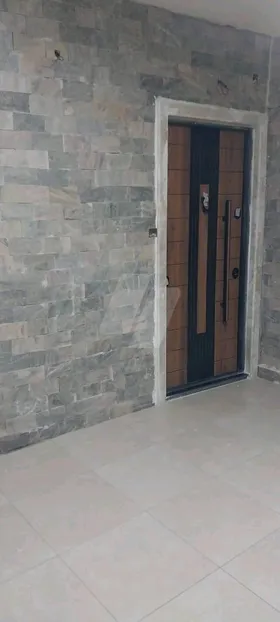 للبيع شقه بمكان مميز بالهدايا ١٠٠ متر