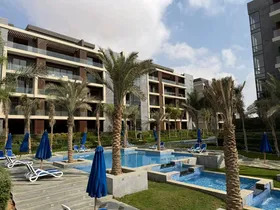 للبيع شقة متشطبة بالكامل استلام فورى فى كمبوند باريس 7 من لافيستا لافيستا فى التجمع الخامس