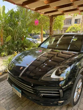 Porsche Cayenne 2022