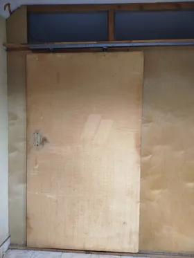 فاصل خشبي للصالة