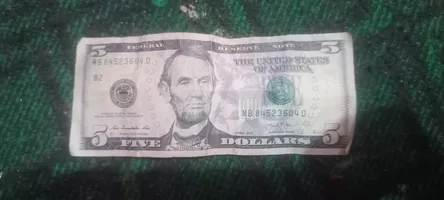 5 دولار