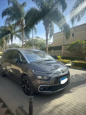 Grand C4 Spacetourer New 2019 in Cairo New Cairo