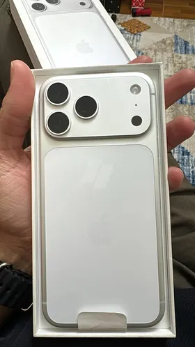 IPhone 17 Pro Max 512 GB - Silver - ايفون ١٧ برو ماكس - سيلفر