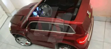 عربيه كهربائيه