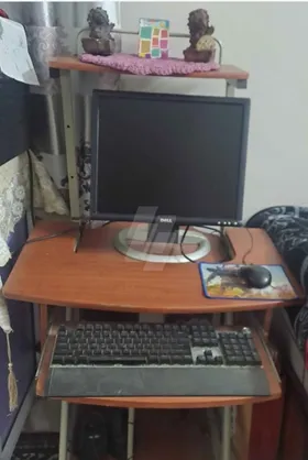 تربيزة كمبيوتر فقط 