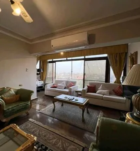 شقة في مدينة نصر شارع عباس العقاد امام الحديقة الدولية مباشرة مفروشة ومكيفة للإيجار اليومى 