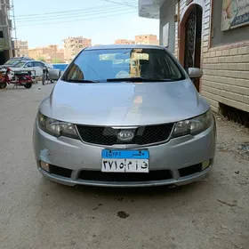 كيا سيراتو ٢٠١٠