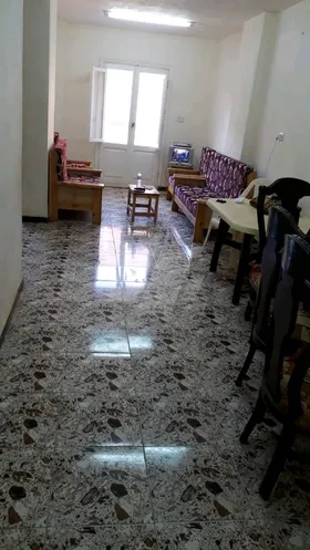 شقة ٩٧م بحى الدولار بجوار منتجع العوام