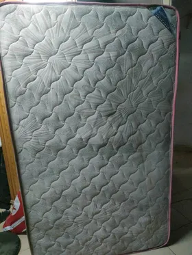 مرتبه طبي مقاس 120سم بحاله ممتازه
