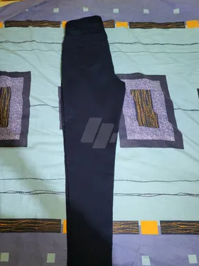 جينز بناتي او نسائي أنيق بلون كحلي غامق - ، بحالة ممتازة Lee Cooper